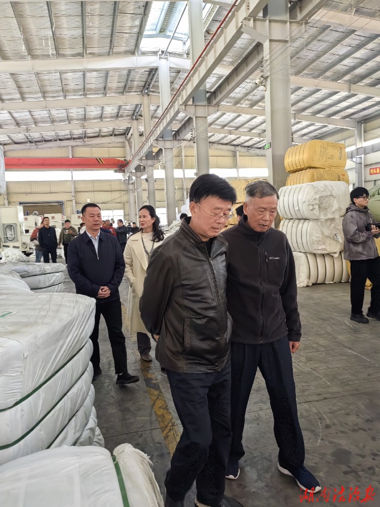 发力“双助”，益阳市老科协推介盛业土工材料新品